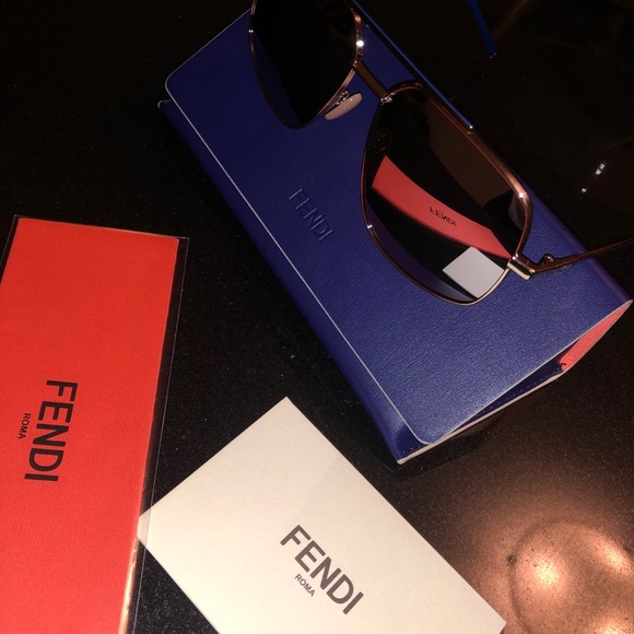 AUTHENTIC FENDI aviator sunglasses - Picture 1 of 5